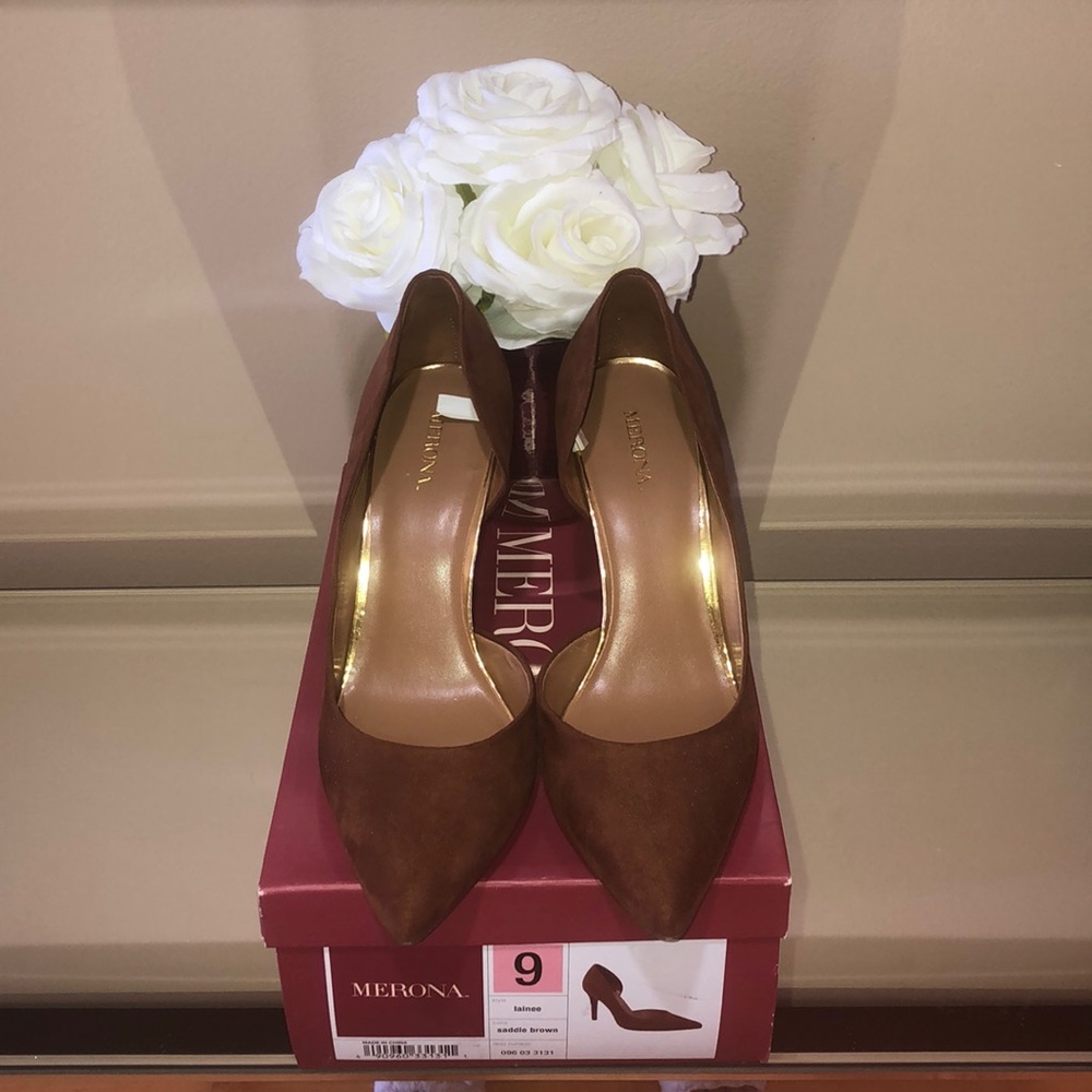 Merona faux suede heels